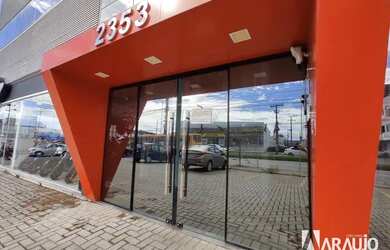 Imagem: O depósito possui 2 Vagas na garagem, 120m² de Área e está