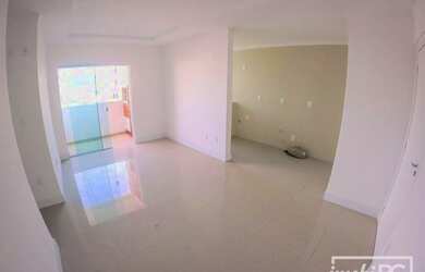 Imagem: O apartamento possui 2 Dormitórios, 2 Banheiros, 2 Vagas na