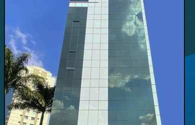 Imagem: O depósito possui 5 Vagas na garagem, 6.183m² de Área e