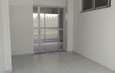 Imagem: A casa possui 2 Dormitórios, 2 Banheiros, 1 Vaga na garagem