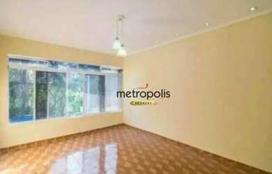 Imagem: A casa possui 2 Dormitórios, 2 Banheiros, 2 Vagas na garagem