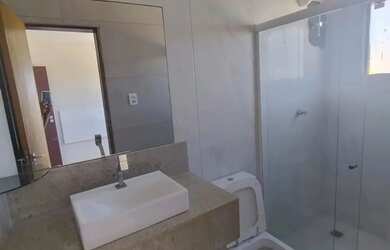 Imagem 2: Sobrado para aluguel e venda tem 220 metros quadrados com 3 quartos