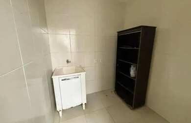 Imagem 7: Imóvel para venda possui 135 metros quadrados com 2 quartos em Centro...