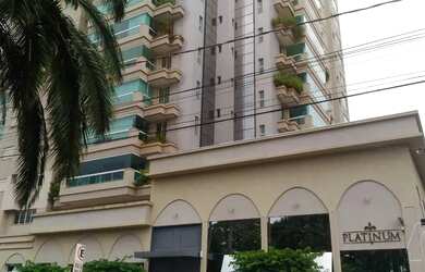 Imagem: O apartamento possui 3 Dormitórios, 5 Banheiros, 3 Vagas na