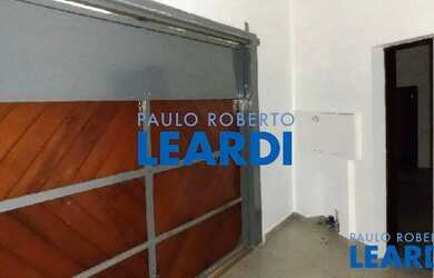 Imagem: O depósito possui 5 Vagas na garagem, 430m² de Área e está