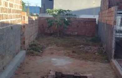 Imagem 3: Casa pra vender no aeroporto.o terreno ao lado tbem faz parte dela