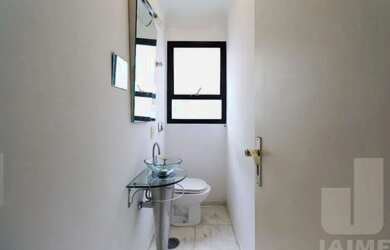 Imagem 7: Apartamento com 235.62 m², 4 quartos sendo 3 suítes à venda no bairro...