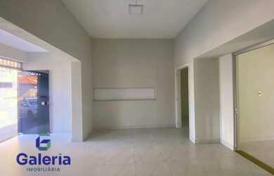 Imagem: O depósito possui 4 Vagas na garagem, 172m² de Área e está