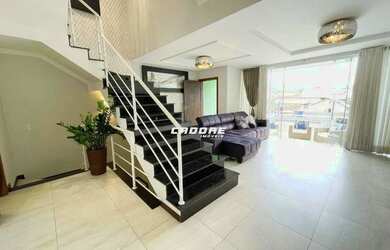 Imagem 6: Lindo Sobrado com 3 pavimentos bem localizado no bairro Velha I Cadore...