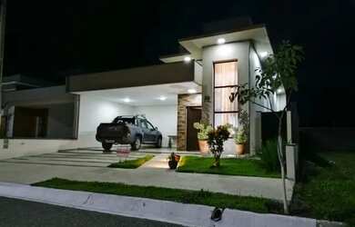 Imagem: A casa em condomínio possui 3 Dormitórios, 2 Banheiros, 4