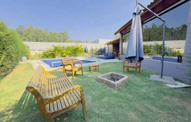 Imagem: A casa em condomínio possui 3 Dormitórios, 4 Banheiros, 4