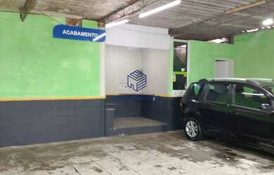 Imagem: O depósito possui 3 Vagas na garagem, 295m² de Área, Imóvel
