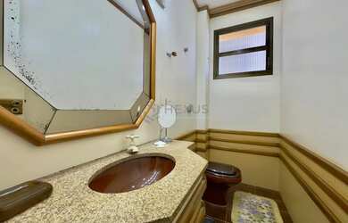 Imagem 14: Apartamento alto padrão reformado frente mar com varanda e lazer na Praia...