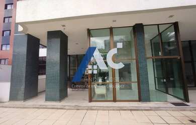 Imagem 3: Apartamento 2/4 revertido para 3/4 2 Suítes com bela vista mar, nascente...