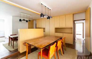 Imagem: O apartamento possui 3 Dormitórios, 2 Banheiros, 2 Vagas na