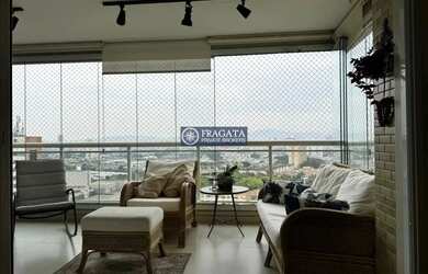 Imagem: O apartamento possui 3 Dormitórios, 5 Banheiros, 3 Vagas na