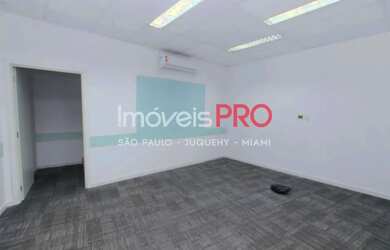 Imagem 3: Prédio reformado com quatro pavimentos, dois elevadores novos