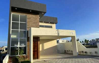 Imagem: A casa em condomínio possui 3 Dormitórios, 3 Banheiros, 2