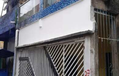 Imagem: A casa possui 2 Dormitórios, 1 Banheiro, 1 Vaga na garagem