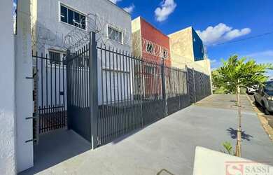 Imagem: O depósito possui 1 Vaga na garagem, 80m² de Área e está