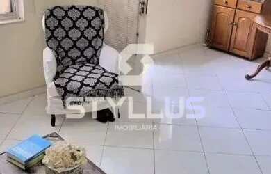 Imagem: A casa possui 4 Dormitórios, 2 Banheiros, 1 Vaga na garagem