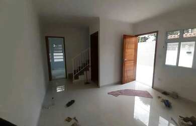 Imagem: A casa possui 2 Dormitórios, 3 Banheiros, 3 Vagas na garagem