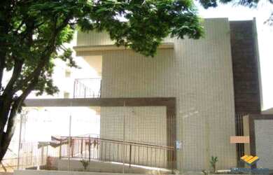 Imagem: O apartamento possui 1 Dormitório, 1 Vaga na garagem, 33m²