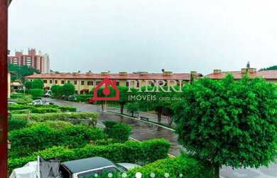 Imagem: A casa em condomínio possui 2 Dormitórios, 2 Banheiros, 1