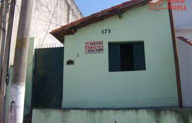 Imagem: A casa possui 2 Dormitórios, 1 Banheiro, 87m² de Área e