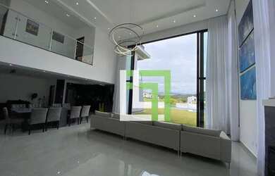 Imagem: A casa em condomínio possui 3 Dormitórios, 2 Banheiros, 4