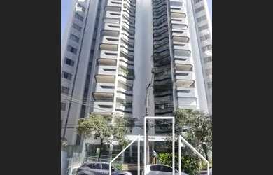 Imagem: O apartamento possui 4 Dormitórios, 4 Banheiros, 2 Vagas na