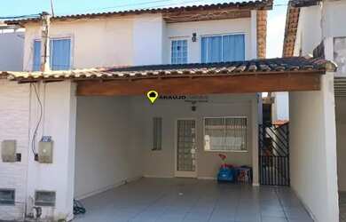 Imagem: A casa possui 2 Dormitórios, 1 Banheiro, 1 Vaga na garagem