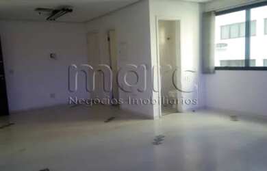 Imagem: O depósito possui 1 Vaga na garagem, 43m² de Área e está