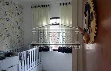 Imagem: A casa possui 4 Dormitórios, 3 Banheiros, 3 Vagas na garagem