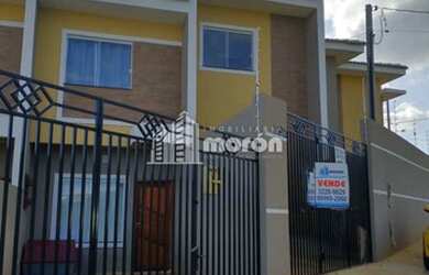 Imagem: A casa possui 2 Dormitórios, 1 Banheiro, 1 Vaga na garagem