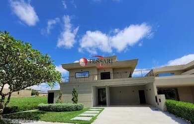 Imagem: A casa em condomínio possui 3 Dormitórios, 2 Banheiros, 4