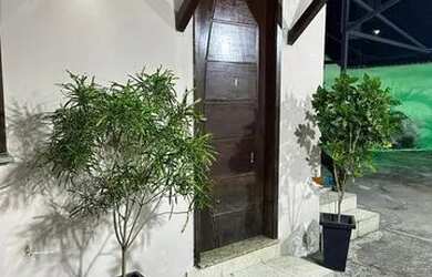 Imagem 3: Alugo casa. Varanda, 3 Vagas na garageme4 Dormitórios