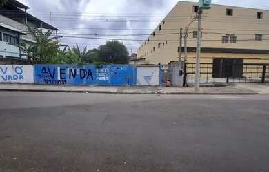 Imagem: O terreno possui 1030m² de Área e está localizado em Parque