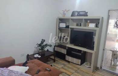 Imagem: A casa possui 5 Dormitórios, 2 Banheiros, 3 Vagas na garagem