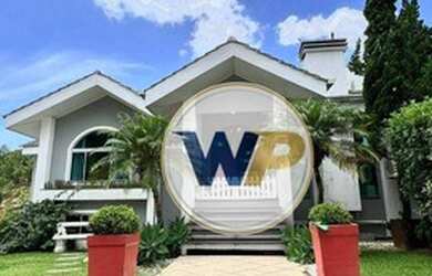 Imagem: A casa em condomínio possui 5 Dormitórios, 4 Banheiros, 4