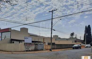 Imagem: O depósito possui 815m² de Área e está localizado em Alto