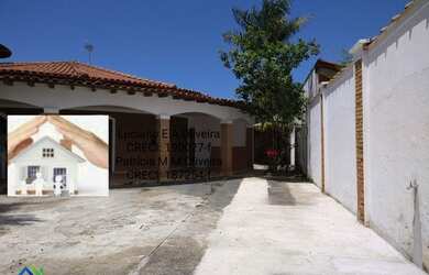 Imagem: A casa possui 2 Dormitórios, 2 Banheiros, 5 Vagas na garagem