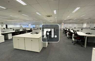 Imagem: O depósito possui 5 Vagas na garagem, 1.378m² de Área, Imóvel