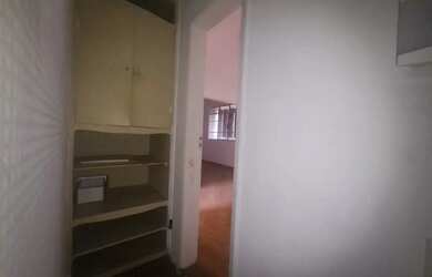 Imagem: O depósito possui 80m² de Área e está localizado em Santo