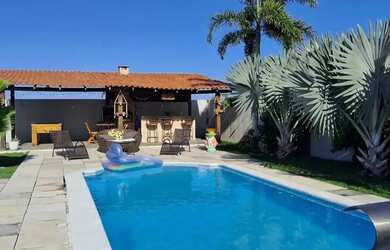 Imagem: A casa em condomínio possui 3 Dormitórios, 2 Banheiros, 5