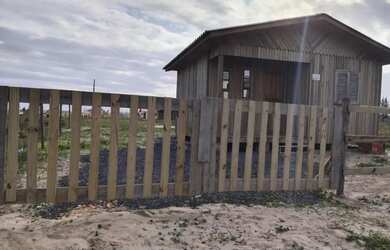 Imagem: A casa possui 2 Dormitórios, 1 Banheiro, 52m² de Área e