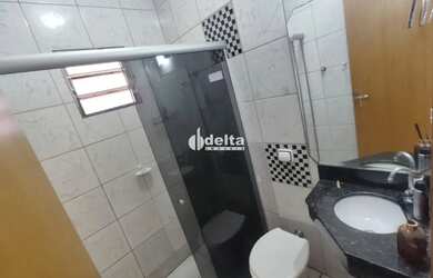 Imagem 14: Casa com 2 quartos disponível para locação no bairro Saraiva em Uberlândia-MG
