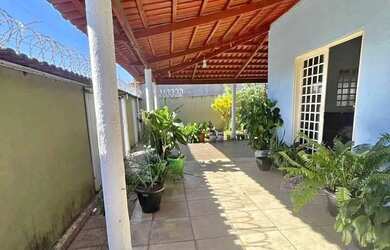 Imagem: A casa possui 2 Dormitórios e está localizado em Santa Mônica