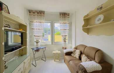 Imagem: O apartamento possui 2 Dormitórios, 1 Banheiro, 60m² de Área