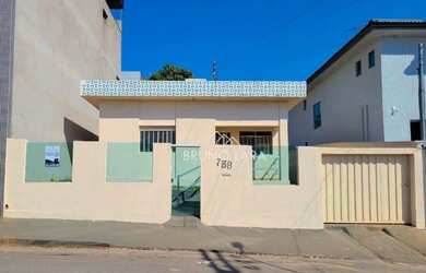 Imagem 2: Casa disponível para locação no Centro - Igarapé/MG